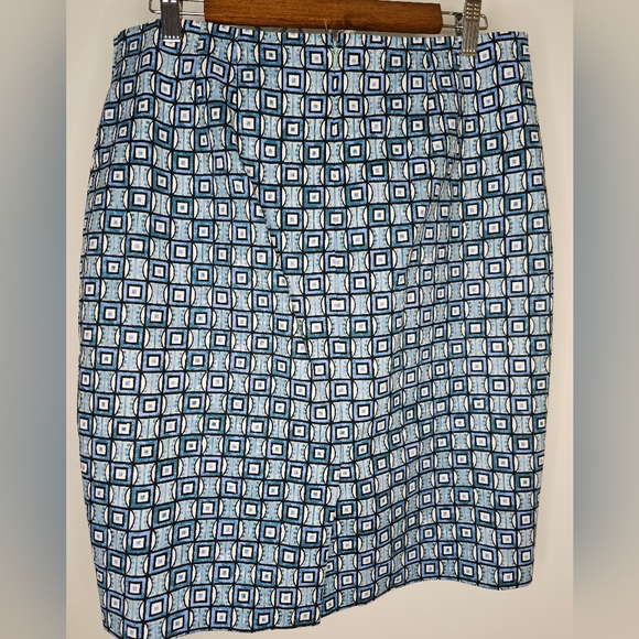 Ann Taylor Factory Dresses & Skirts - ANN TAYLOR Geometric Black Blue White Straight Pencil Skirt size 10